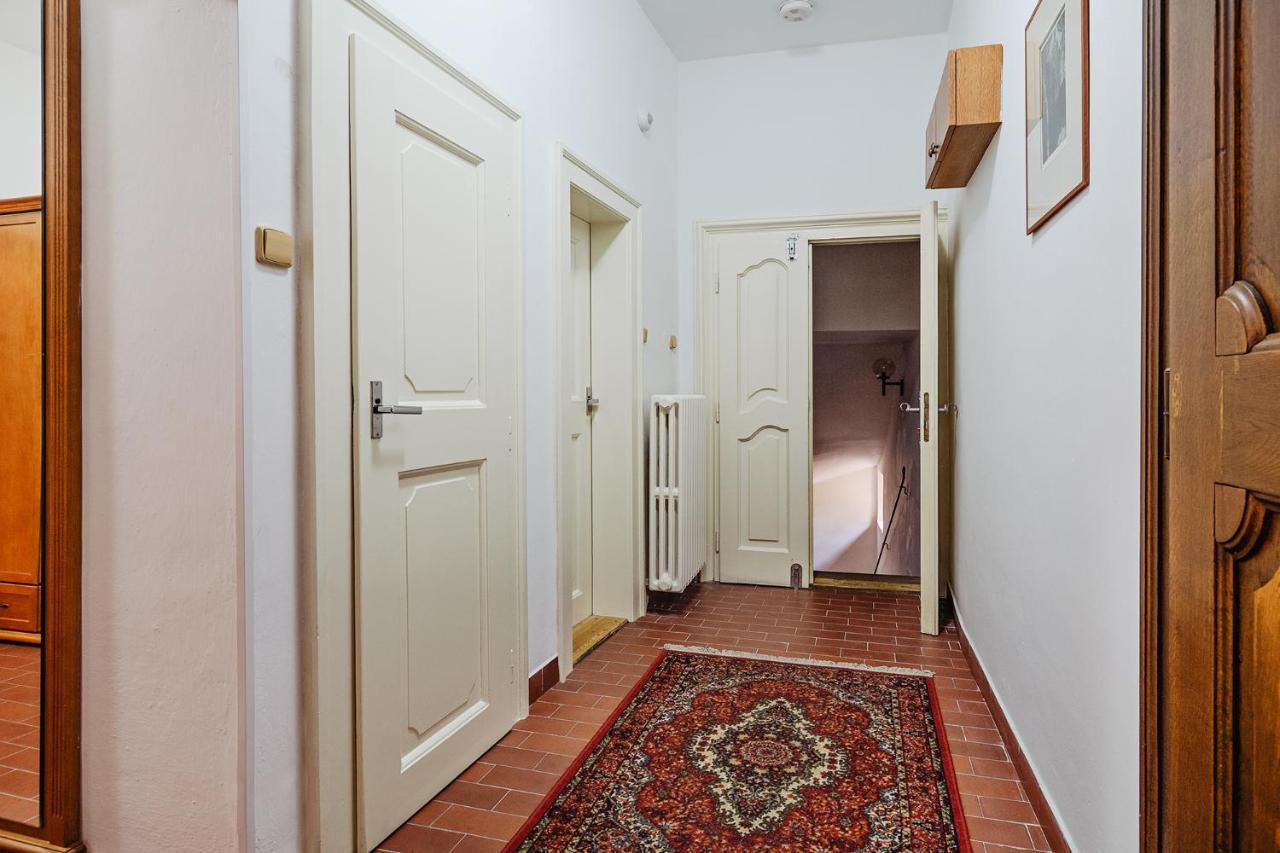 U Cerneho Medveda- At The Black Bear Apartment Prague Ngoại thất bức ảnh