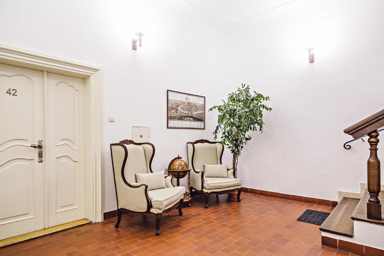 U Cerneho Medveda- At The Black Bear Apartment Prague Ngoại thất bức ảnh