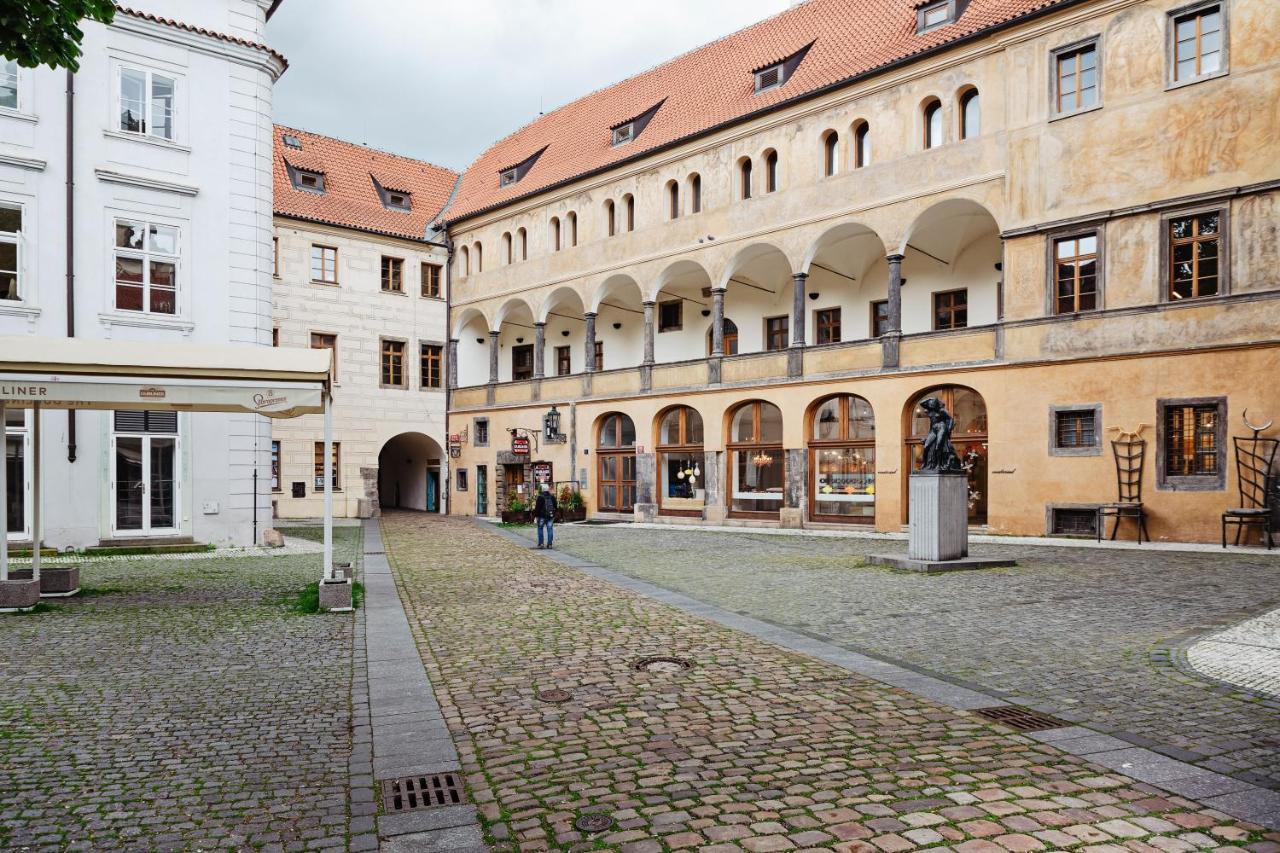 U Cerneho Medveda- At The Black Bear Apartment Prague Ngoại thất bức ảnh